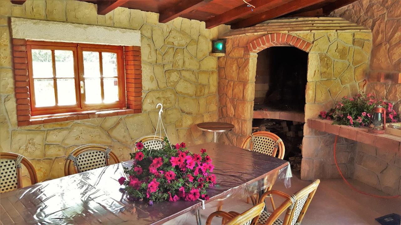 Apartments Ostrea - Ana نوفاليا المظهر الخارجي الصورة