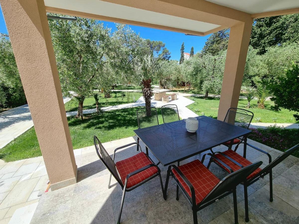 Apartments Ostrea - Ana نوفاليا المظهر الخارجي الصورة