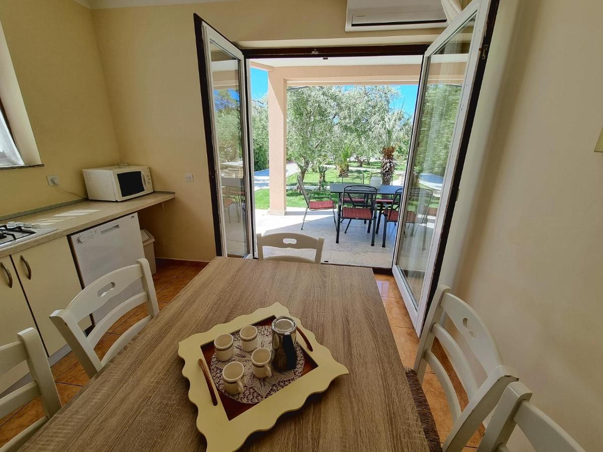 Apartments Ostrea - Ana نوفاليا المظهر الخارجي الصورة