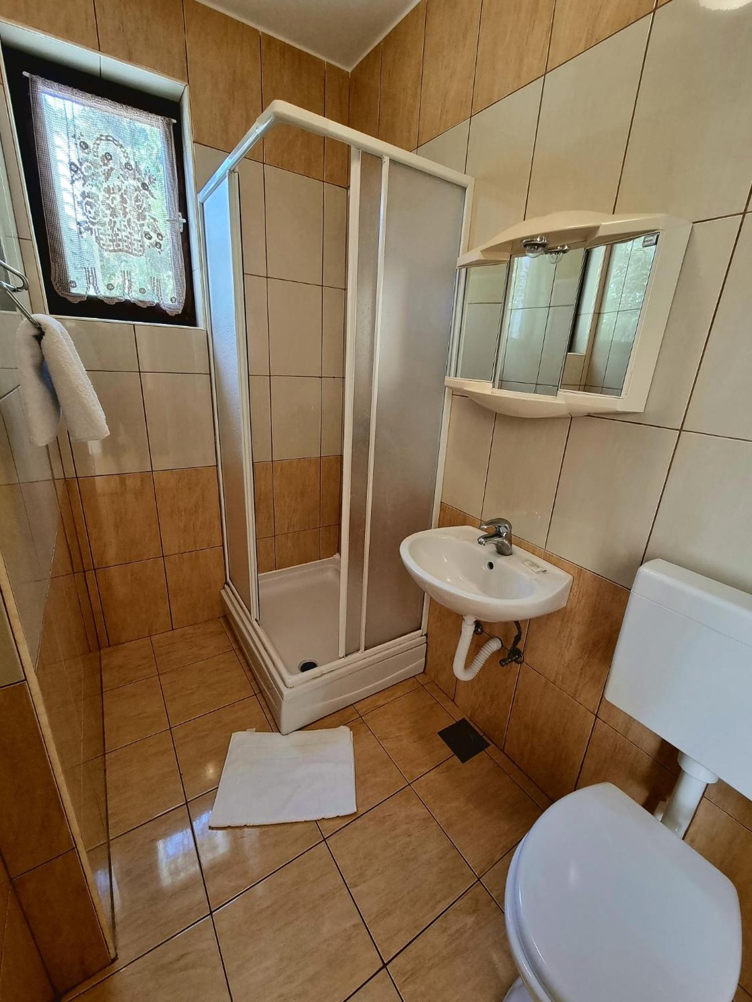 Apartments Ostrea - Ana نوفاليا الغرفة الصورة