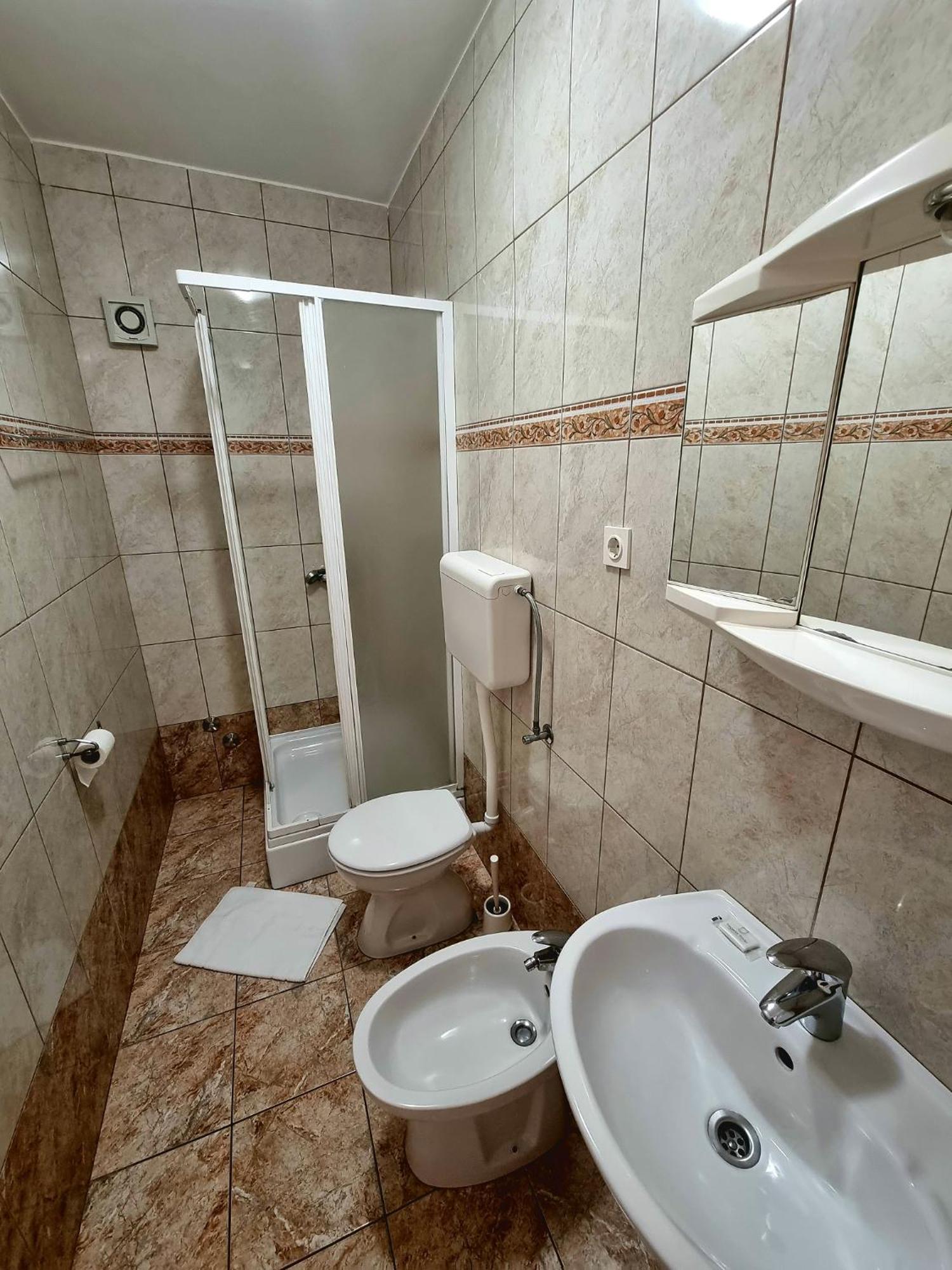 Apartments Ostrea - Ana نوفاليا المظهر الخارجي الصورة